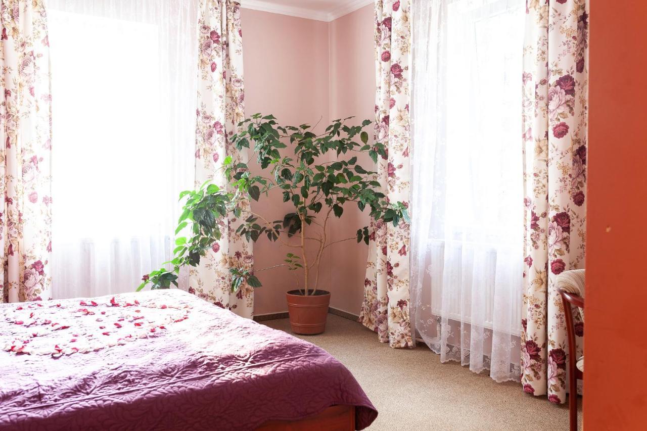 Gostinitsa "Elen" Shchuchyn Exterior foto